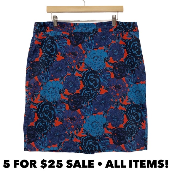 Ann Taylor Dresses & Skirts - Ann Taylor Floral Pencil Skirt